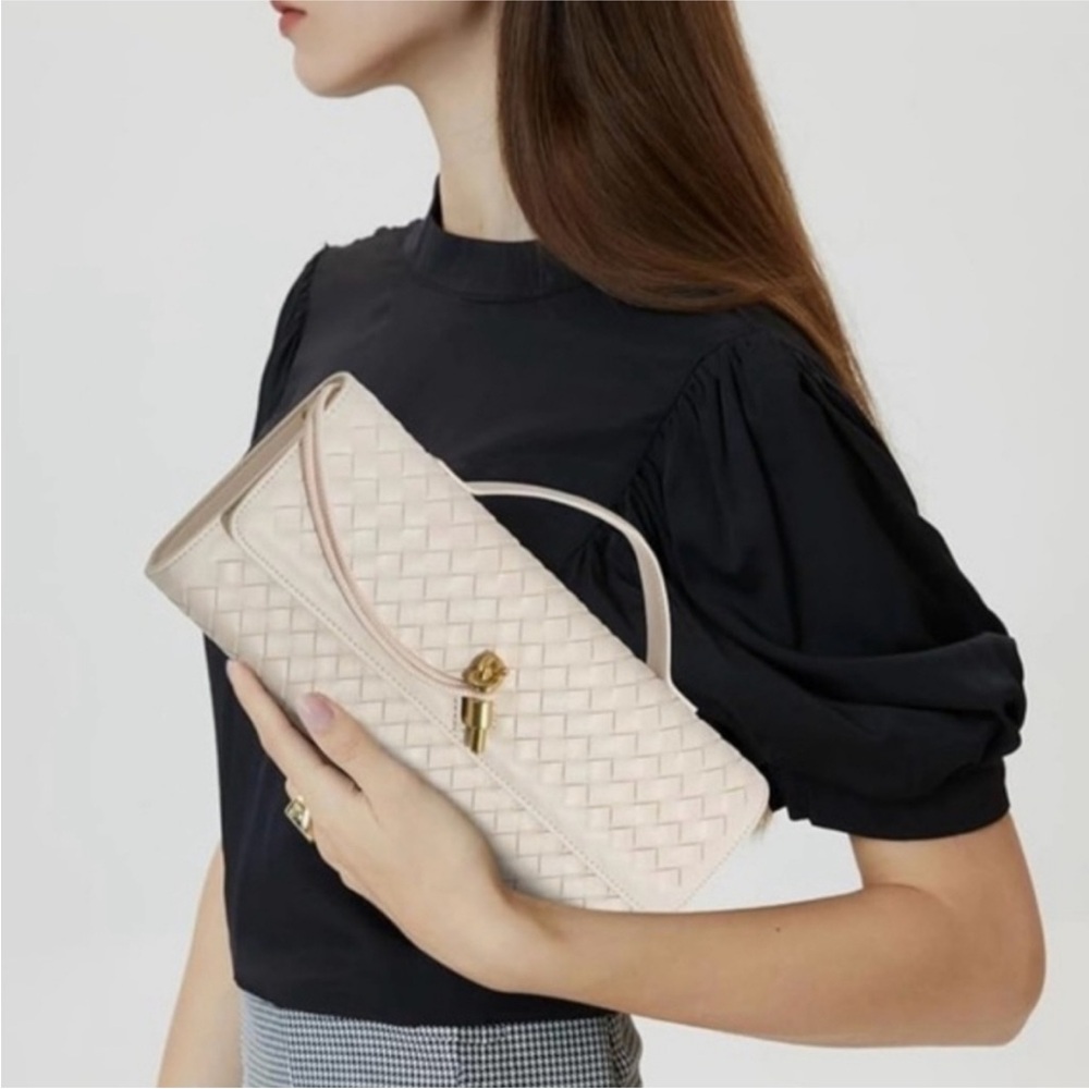 East West Elegant Cream Woven Clutch